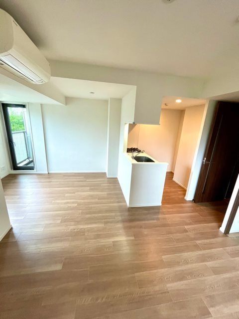 居室・リビング　写真は同タイプ住居です