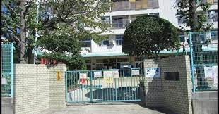 幼稚園・保育園　江波第二保育園（幼稚園・保育園）まで383m