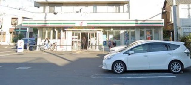 コンビニ　セブンイレブン川口末広2丁目店（コンビニ）まで735m