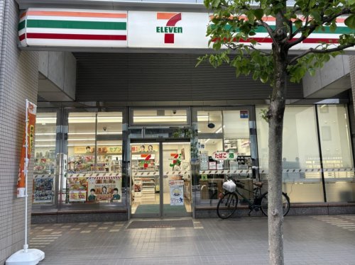 コンビニ　セブンイレブン 横浜鶴屋町2丁目店（コンビニ）まで416m