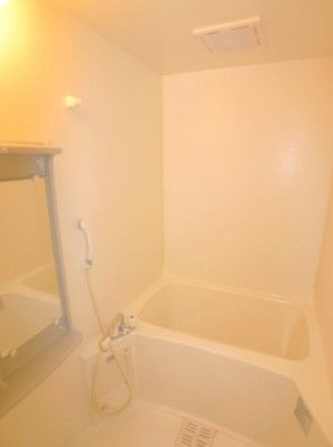 バス・シャワールーム　別部屋参考写真となります