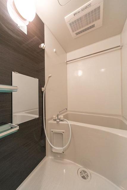 バス・シャワールーム　※写真は同タイプ住戸です。