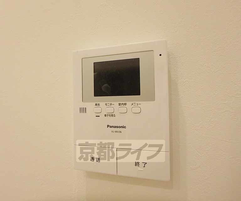 セキュリティ　室内から訪問者の顔を確認できます