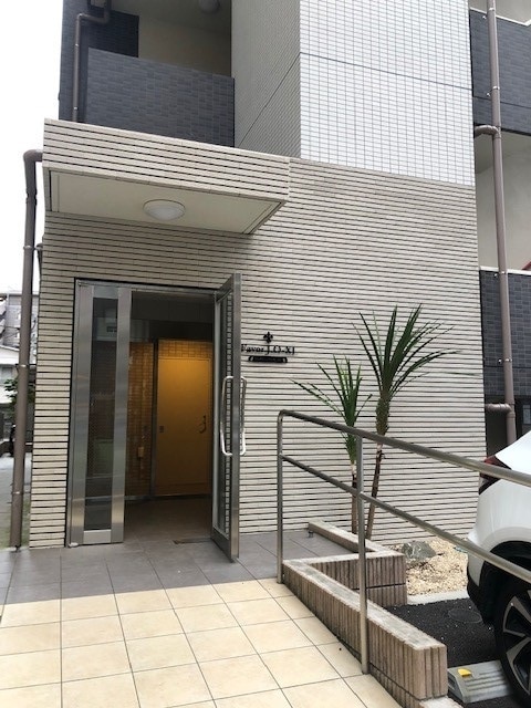 エントランス　エントランス