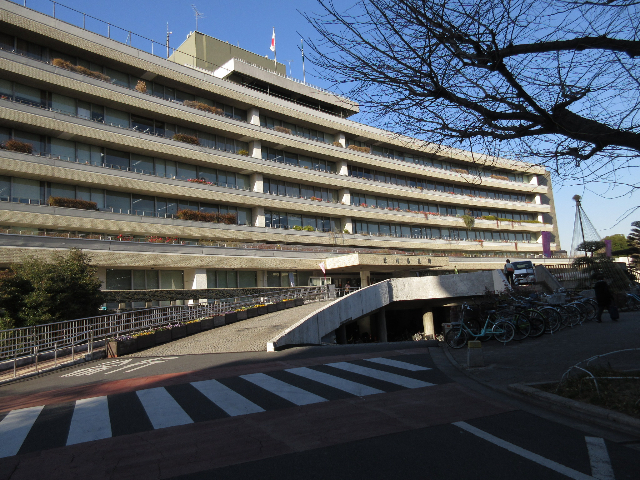 役所　荒川区役所（役所）まで582m