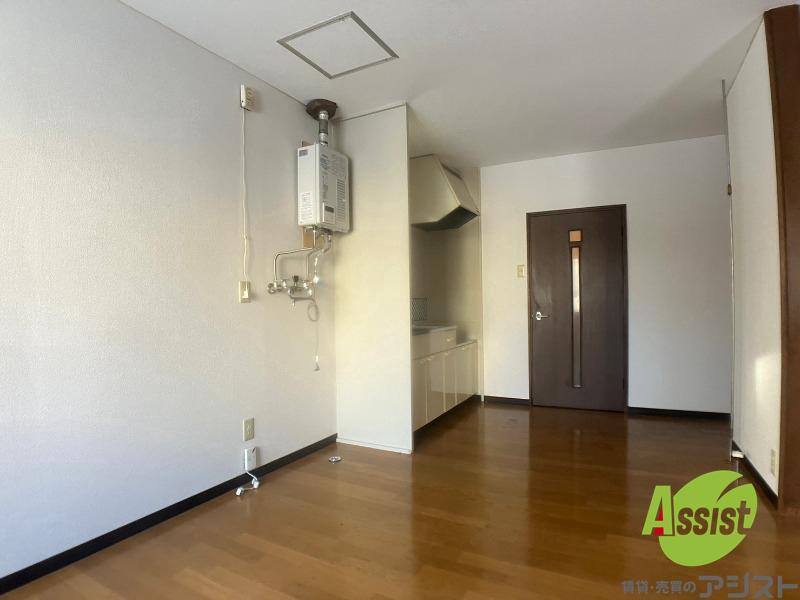 居室・リビング　広くてキレイなお部屋が広がっていて、充実した生活が送れそう。