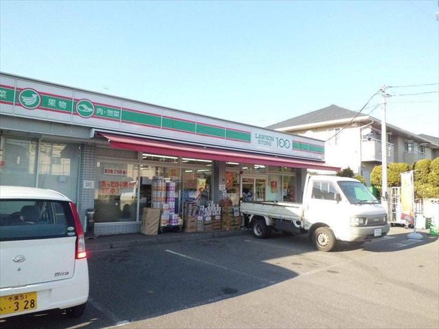 コンビニ　ローソンストア１００（コンビニ）まで271m