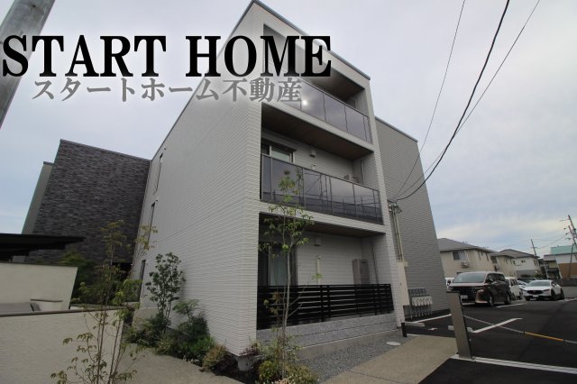 建物外観　落ち着いた雰囲気の外観です