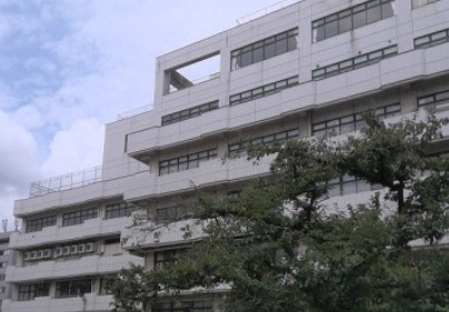 小学校　千代田区立和泉小学校（小学校）まで887m