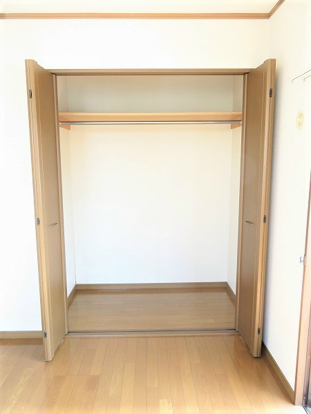 収納　収納はそれぞれクローゼットがあります。