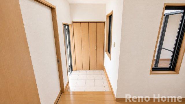 トレステーラ下判田の玄関写真