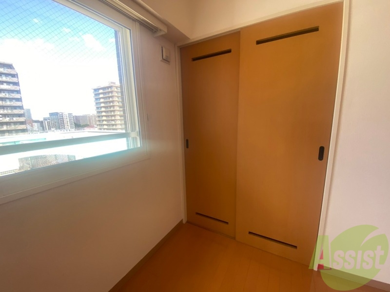 収納　寝室の収納です。部屋がすっきり片付きます。