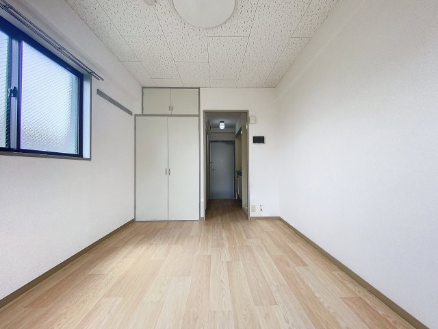 その他部屋・スペース　清潔感のあるフローリングのお部屋です