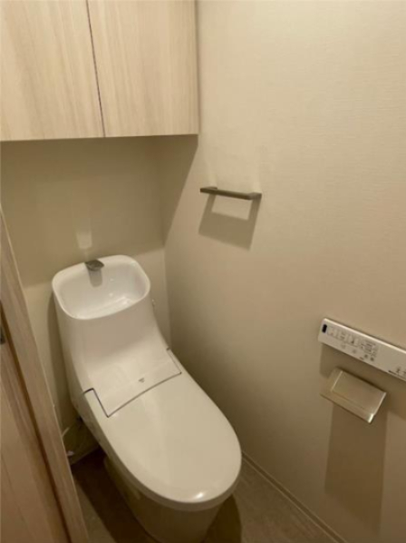トイレ　別部屋参考写真