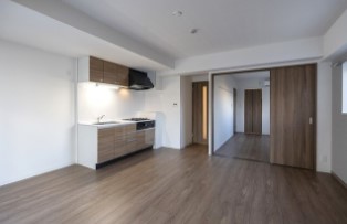 居室・リビング　内観※別部屋参考写真