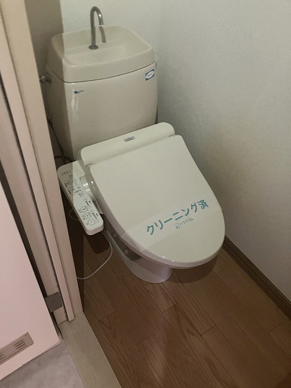 トイレ　別部屋参考