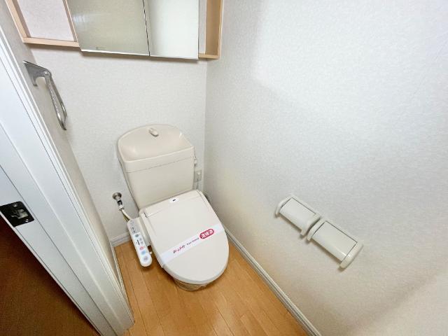 トイレ　シャワー付トイレ