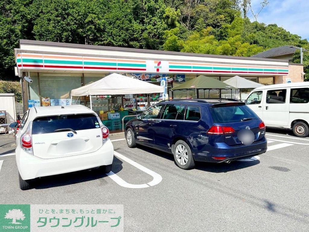 コンビニ　セブンイレブン鎌倉城廻東店（コンビニ）まで760m