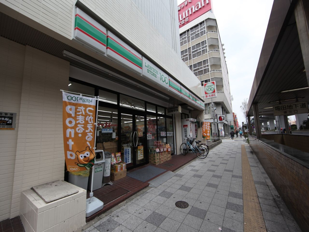 コンビニ　ローソンストア100 瑞穂堀田通店（コンビニ）（コンビニ）まで208m