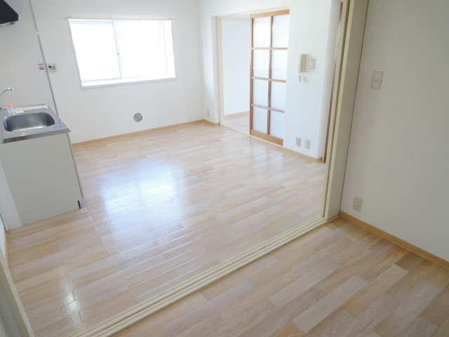 その他部屋・スペース　同物件別号室のものです。