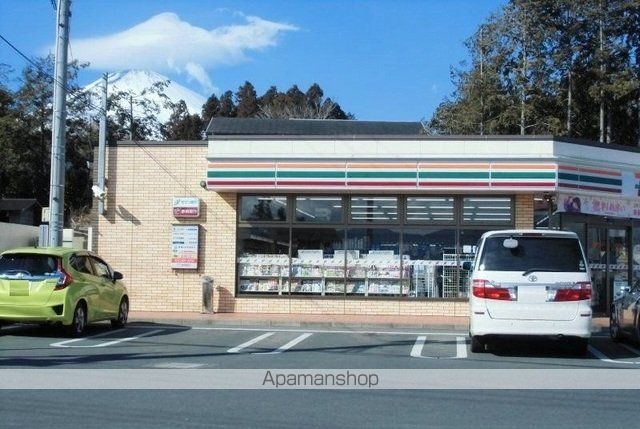 コンビニ　セブン－イレブン　御殿場板妻店（コンビニ）まで650m