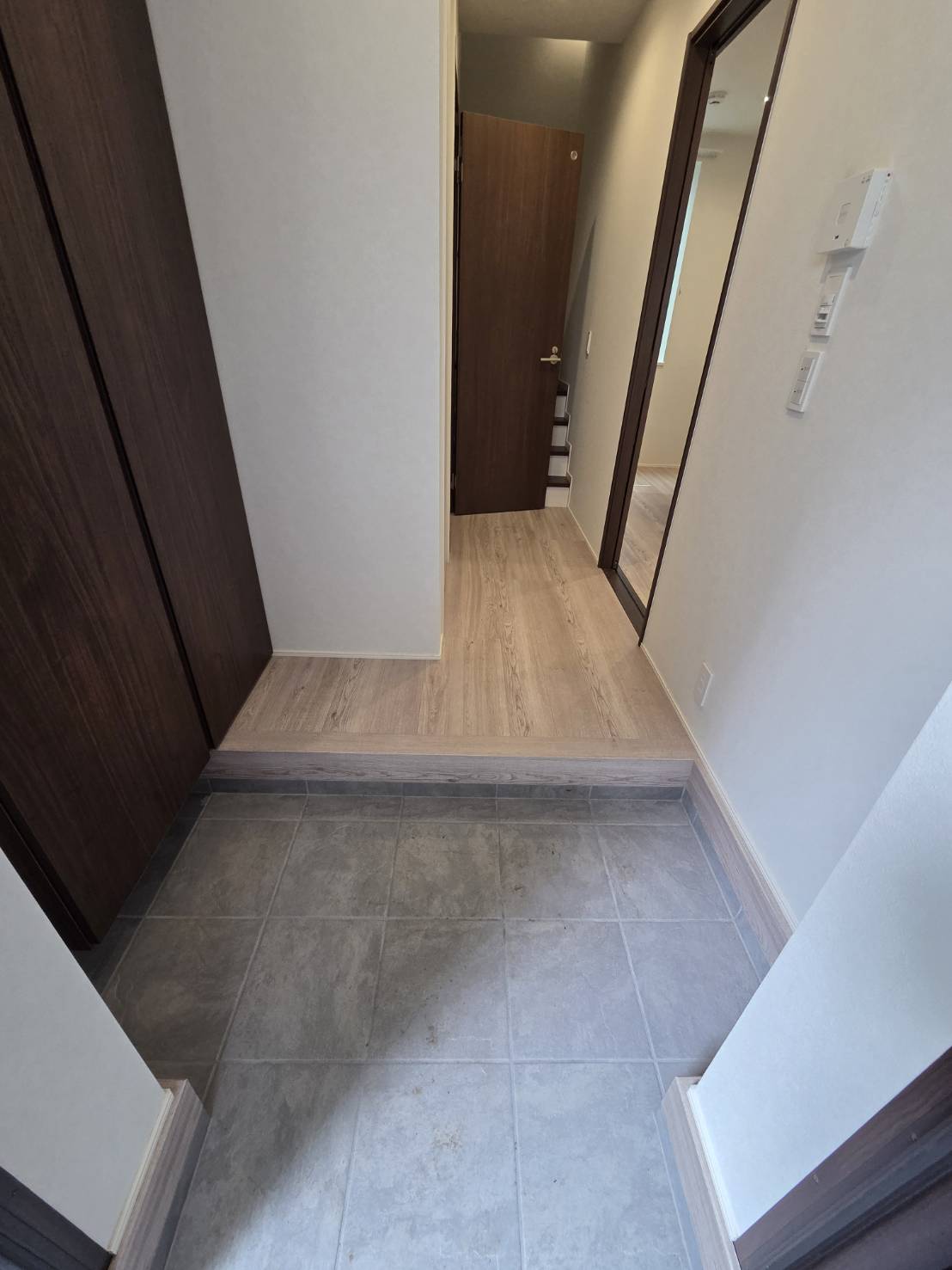 玄関　※同タイプ別部屋写真参照