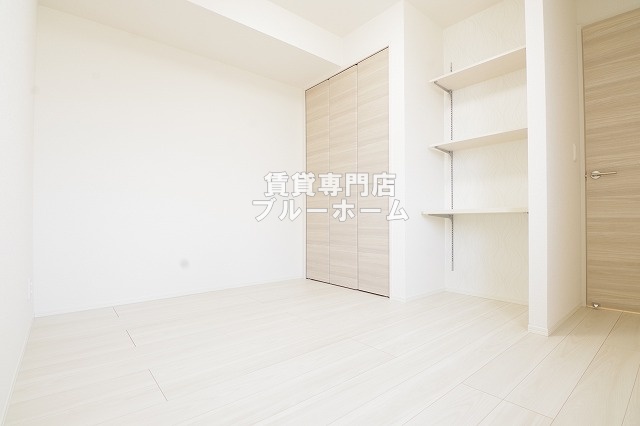 その他部屋・スペース　5.3帖のゆとりある洋室！