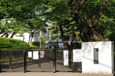 中学校　調布市立調布中学校（中学校）まで494m