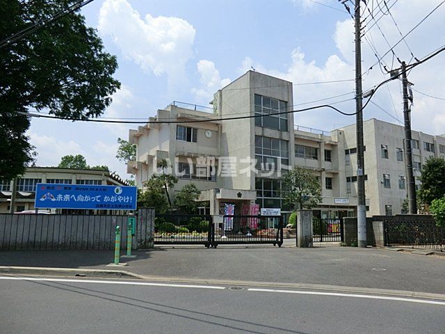 小学校　佐倉市立上志津小学校（小学校）まで950m