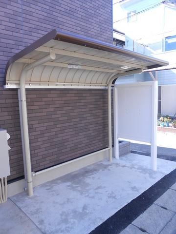 その他共有部分　屋根付き自転車置き場