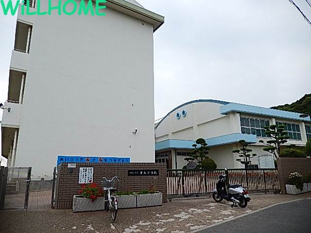 小学校　和歌山市立貴志小学校（小学校）まで646m