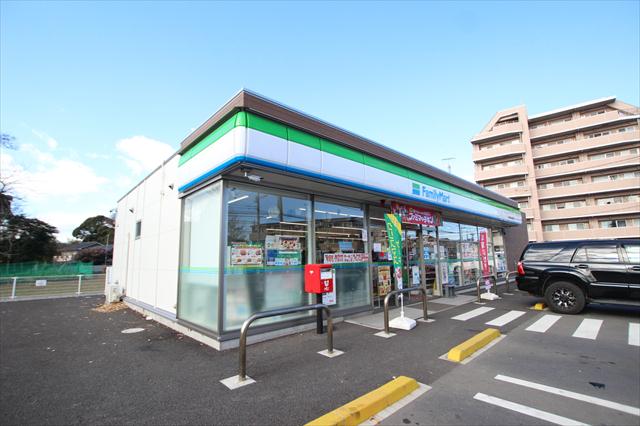 コンビニ　ファミリーマート（コンビニ）まで2650m