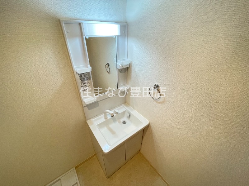 洗面設備　同型別部屋写真