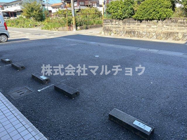 駐車場　駐車スペースもあります