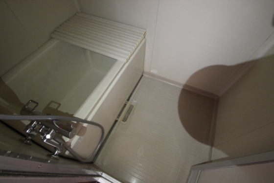 バス・シャワールーム　※別部屋の写真です