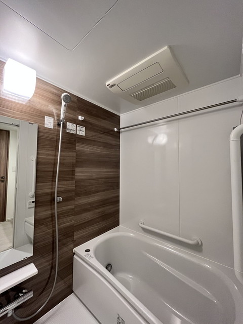 バス・シャワールーム　※写真は同タイプ住戸です。