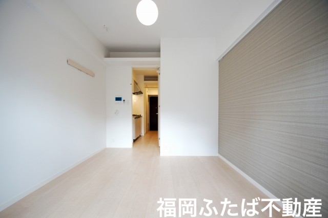 コモテリア渡辺通の居間写真