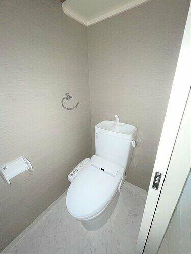 ヴィアーレ新寺のトイレ写真