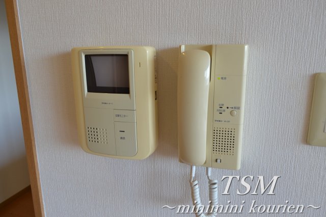 セキュリティ　モニター付きインターホン