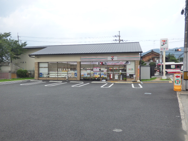 コンビニ　セブンイレブン 伏見石田大山店（コンビニ）まで477m
