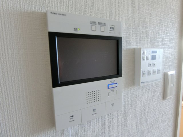 セキュリティ　同物件内別部屋の写真になります。