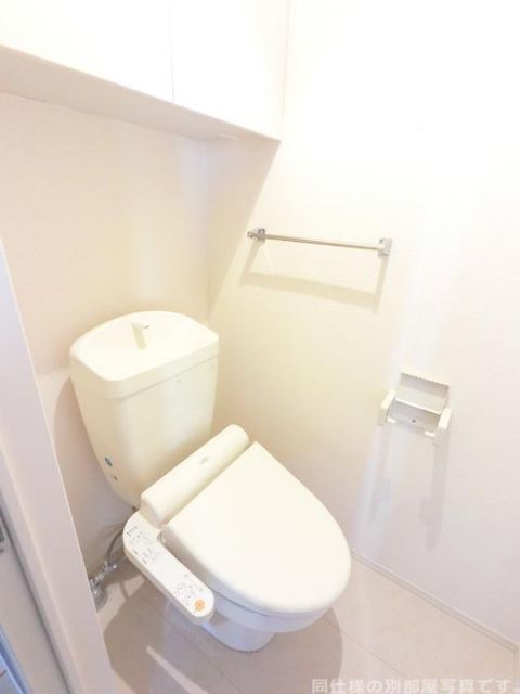 ソフィア Fのトイレ写真