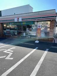コンビニ　セブンイレブン 堺百舌鳥梅北店（コンビニ）まで780m