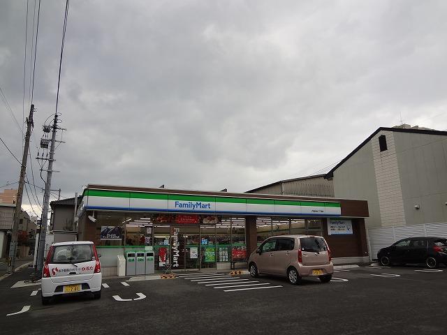 コンビニ　ファミリーマート／戸畑沖台二丁目店（コンビニ）まで213m