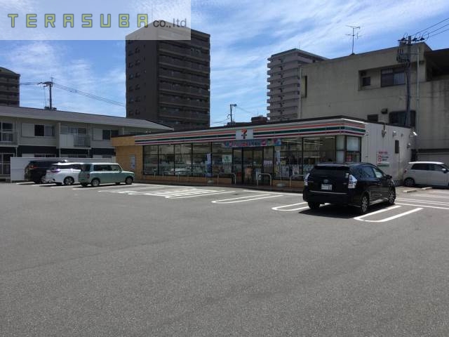 コンビニ　セブンイレブン大分中春日町店（コンビニ）まで382m