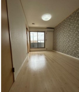 ワイズメゾン西所沢の居間写真
