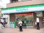 コンビニ　ファミリーマート 足立中央本町四丁目店（コンビニ）まで670m