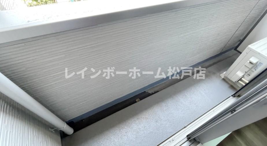 バルコニー　落ち着いた時間を過ごせるバルコニーです