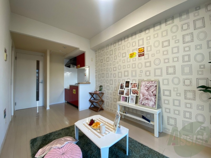 居室・リビング　広くてキレイなお部屋が広がっていて、充実した生活が送れそう。
