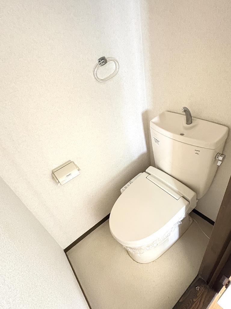ハイムロアジュールのトイレ写真